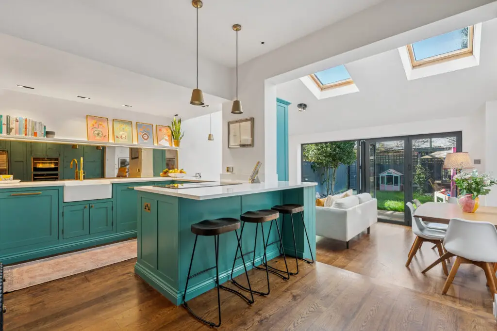 5 Carlton Road SW14