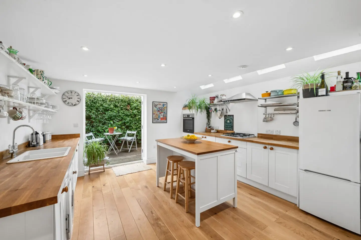 Thorne Passage SW13